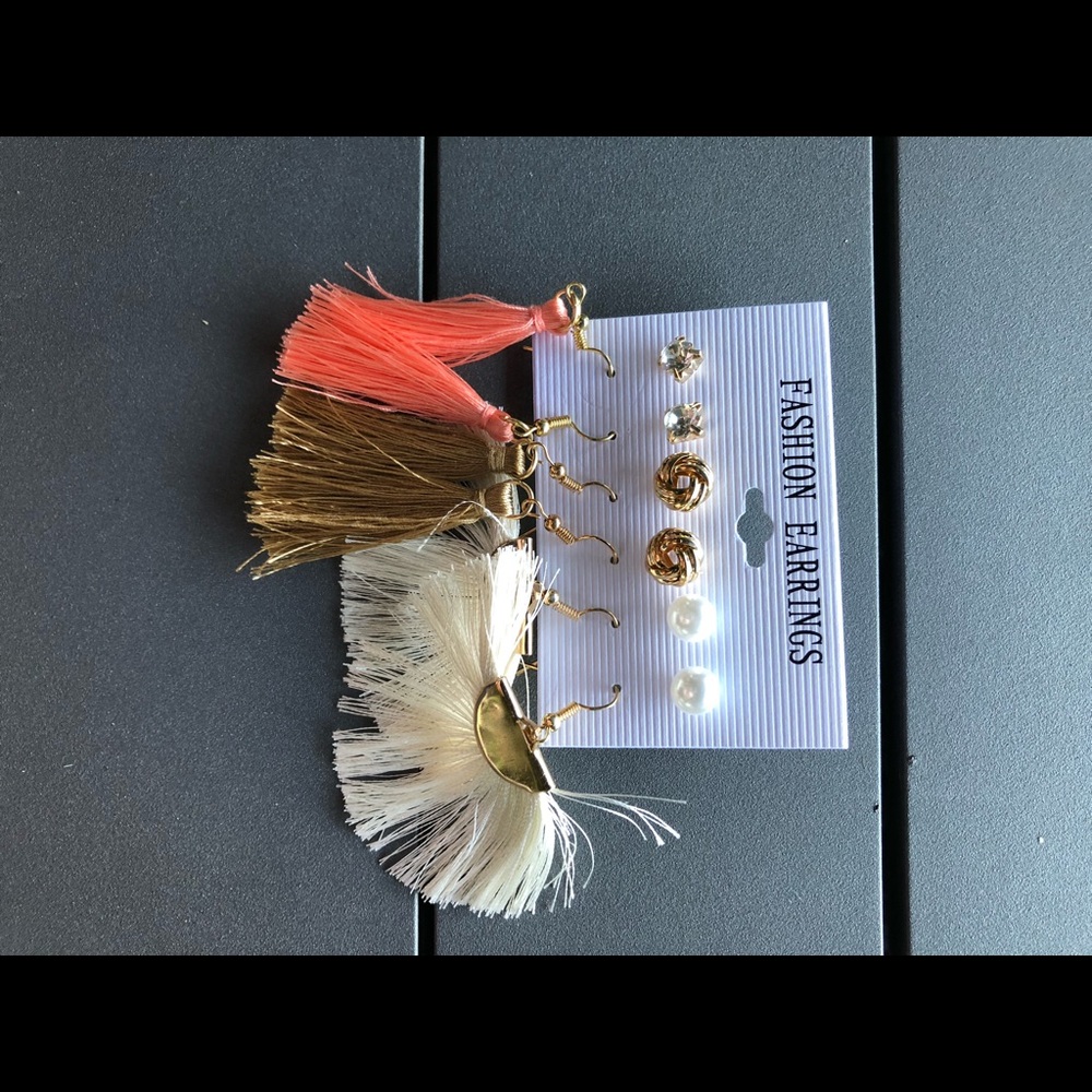 6 piece earrings
